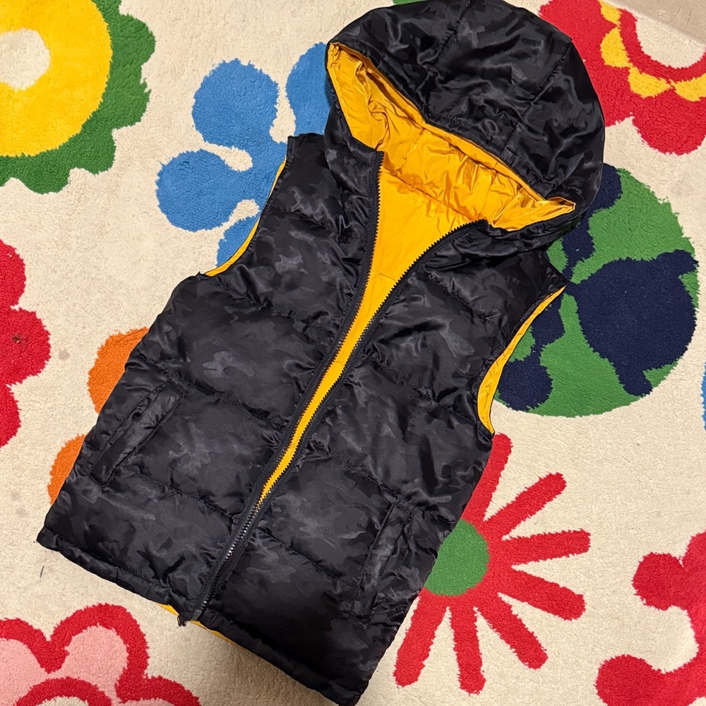 Appaman Reversible Black and Yellow Puffer Vest